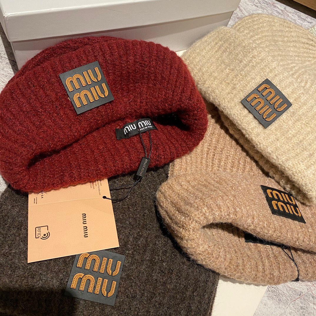 Streetwear Hat Miu 328908 - vstockx
