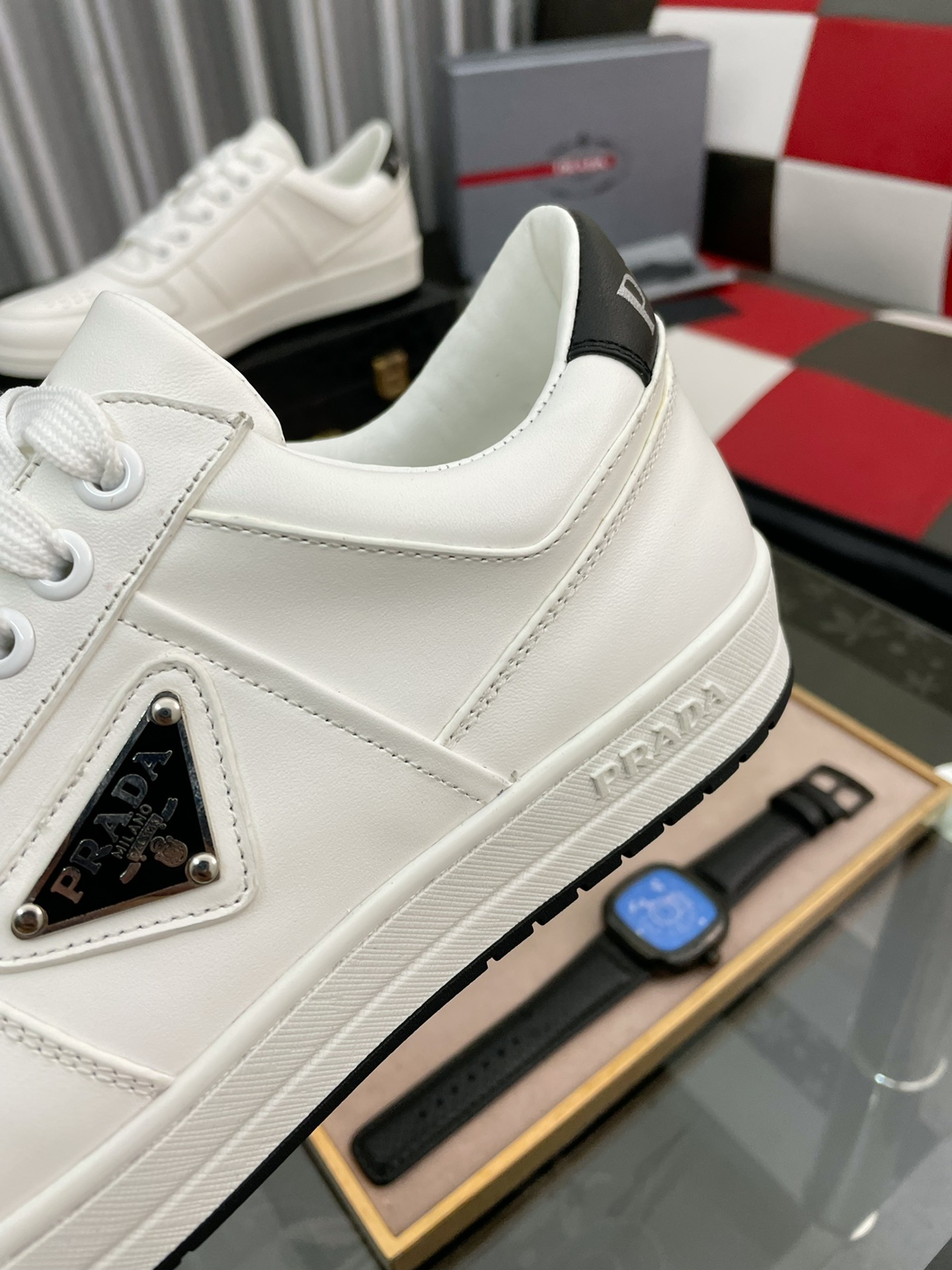 Prada Low Top sneaker 5 - vstockx