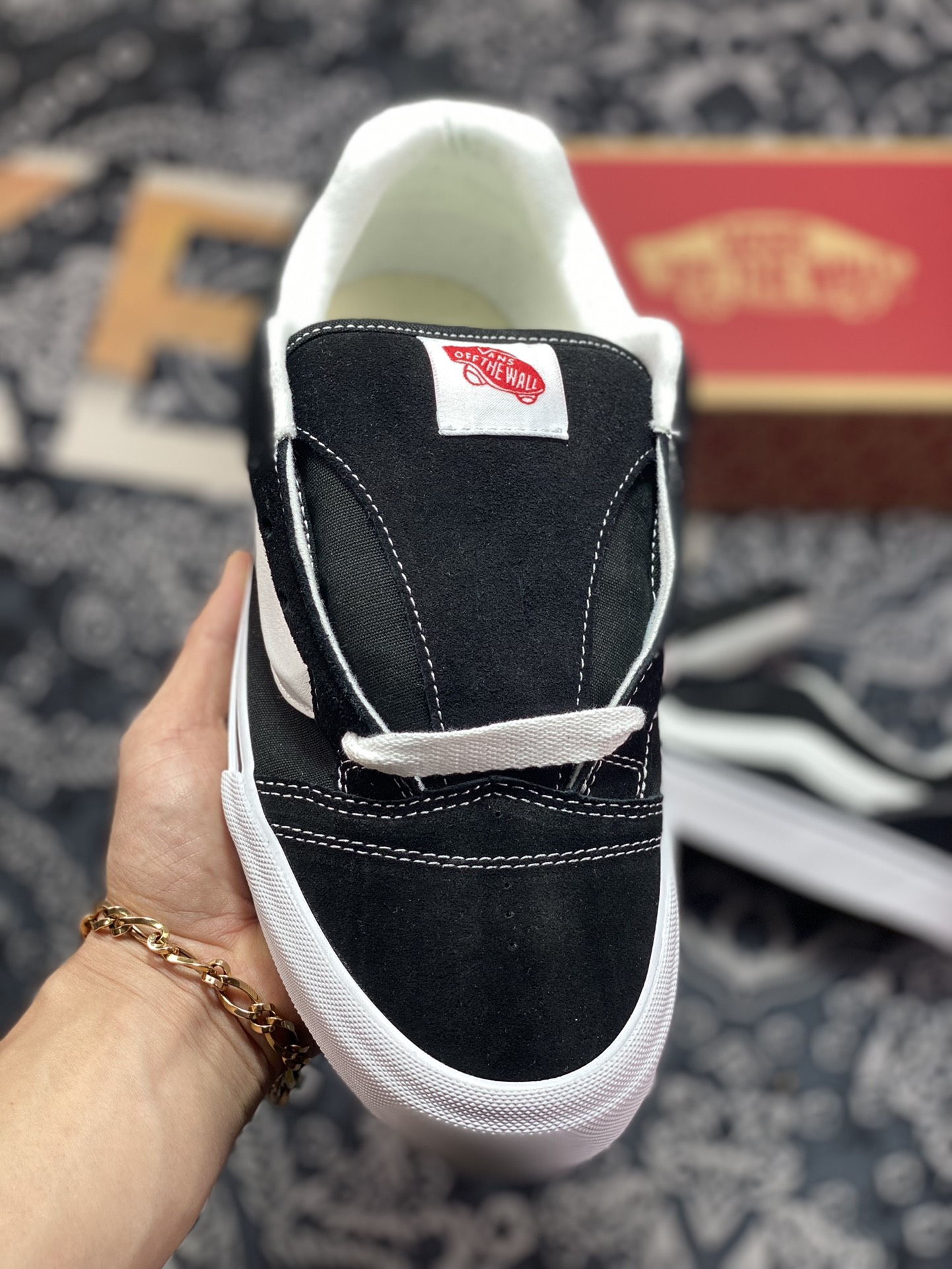 Vans Knu Skool Black White - vstockx