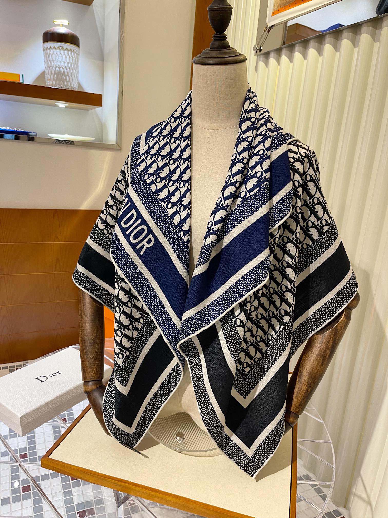 Streetwear Scarf Dior 329002 - vstockx