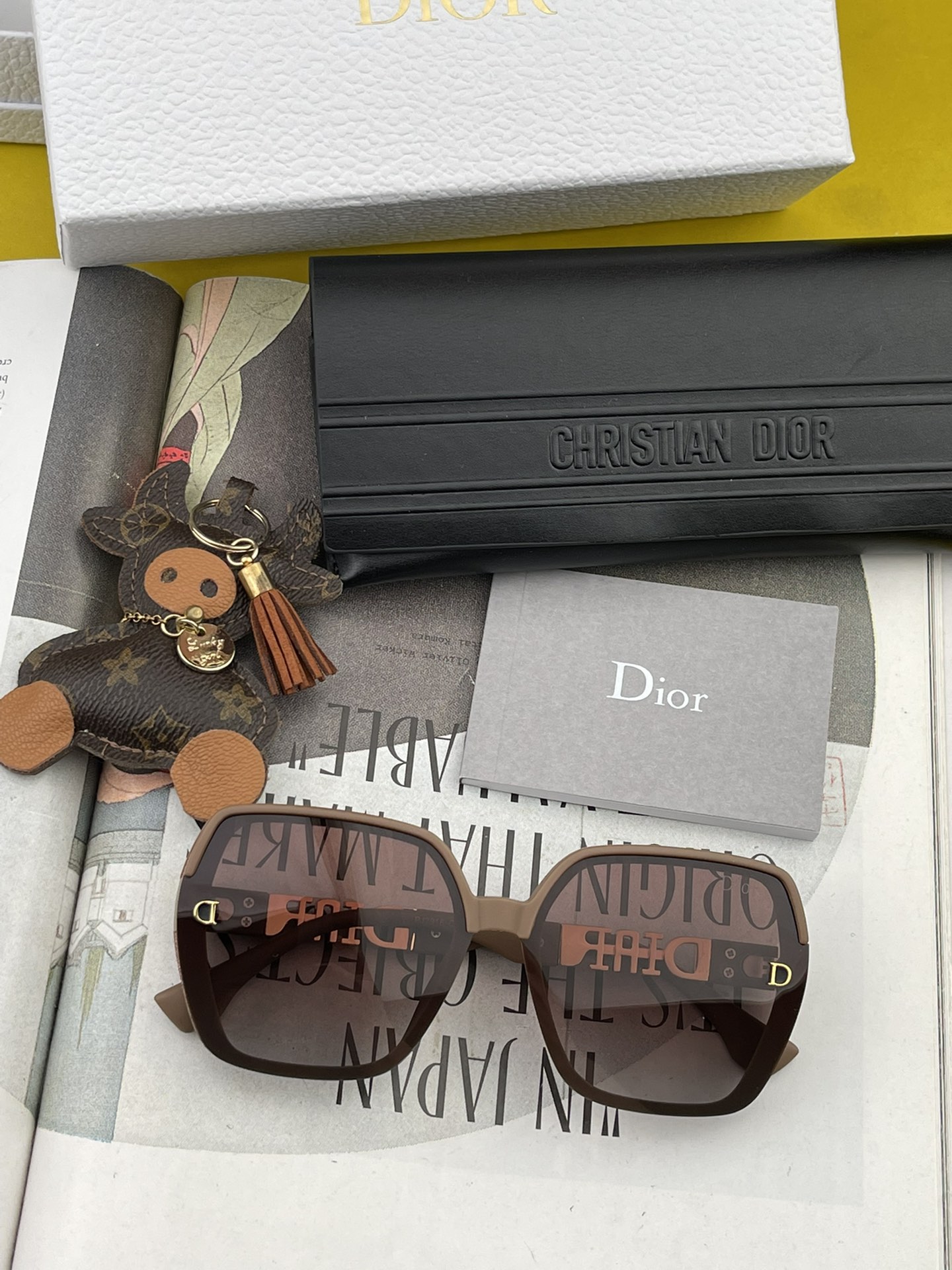 sunglasses Dior D6291 - vstockx