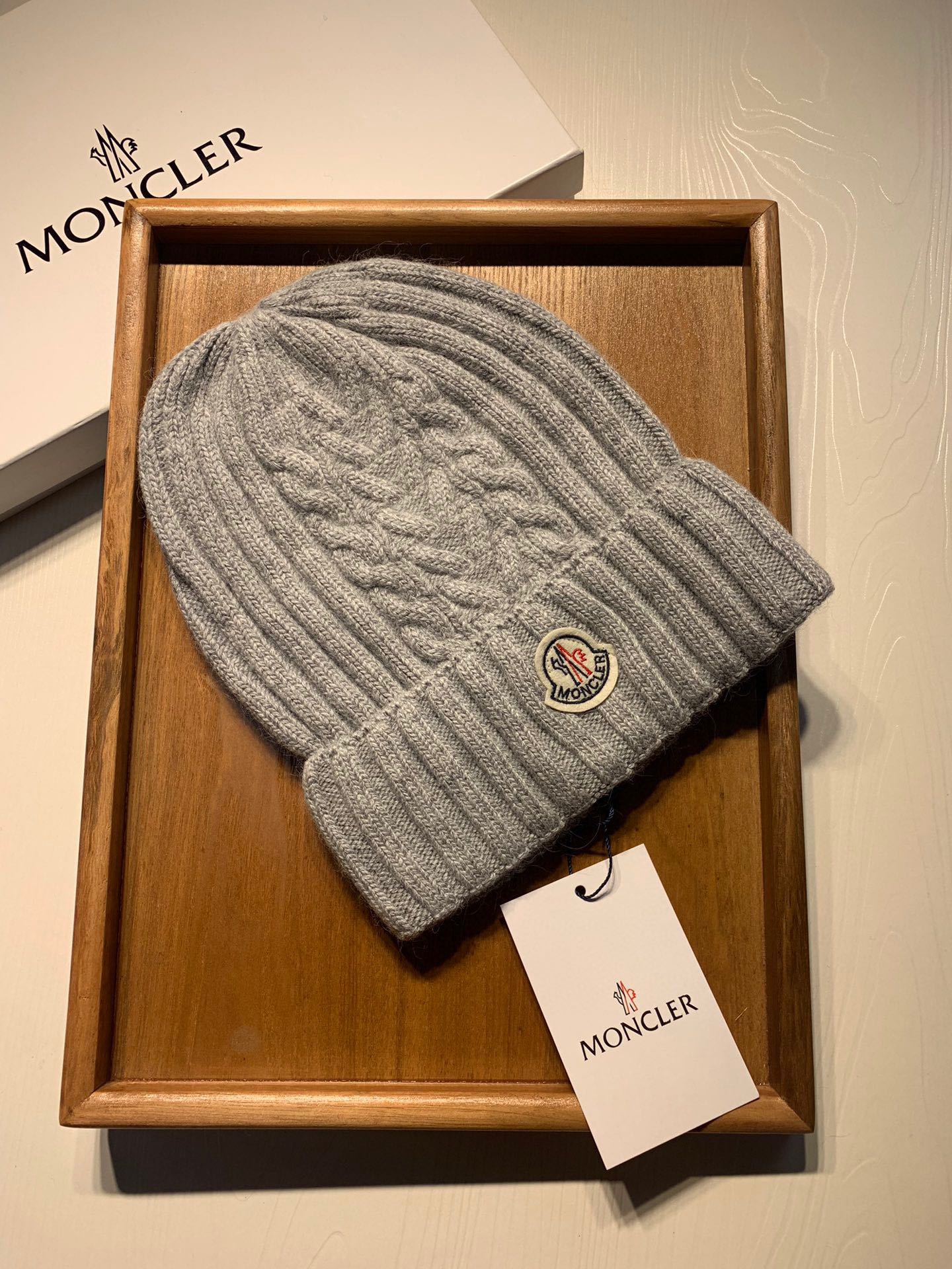 Hat Moncler 3 - vstockx