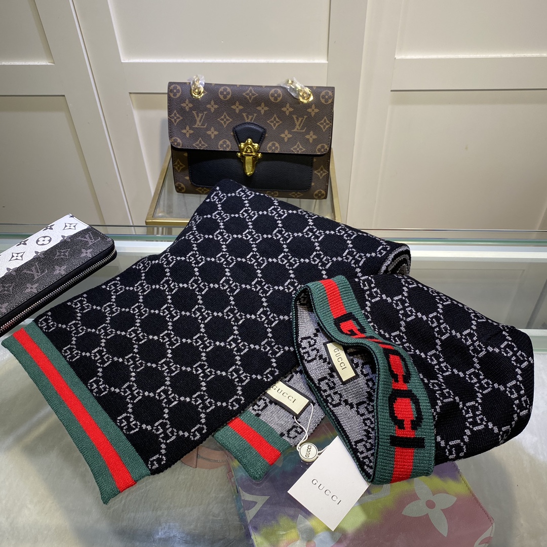 Hat & Scarf Gucci 1 - vstockx