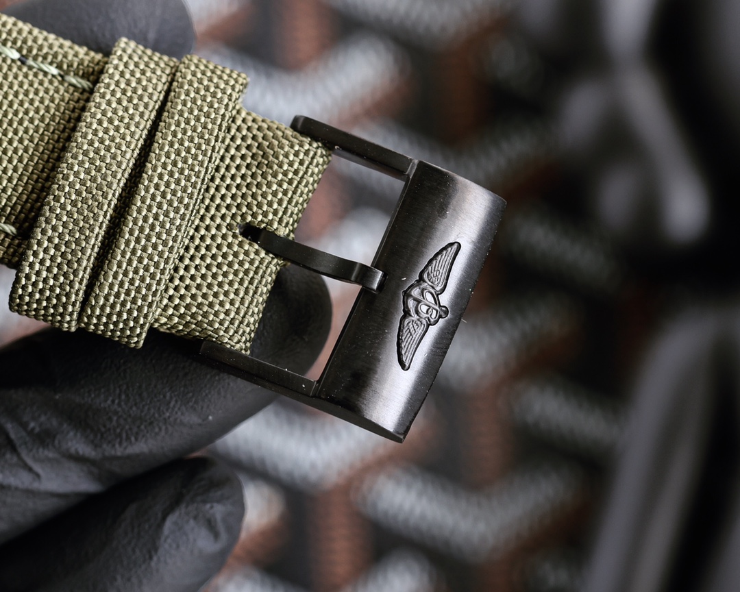 Watches BREITLING 323201 size:43*13 mm - vstockx