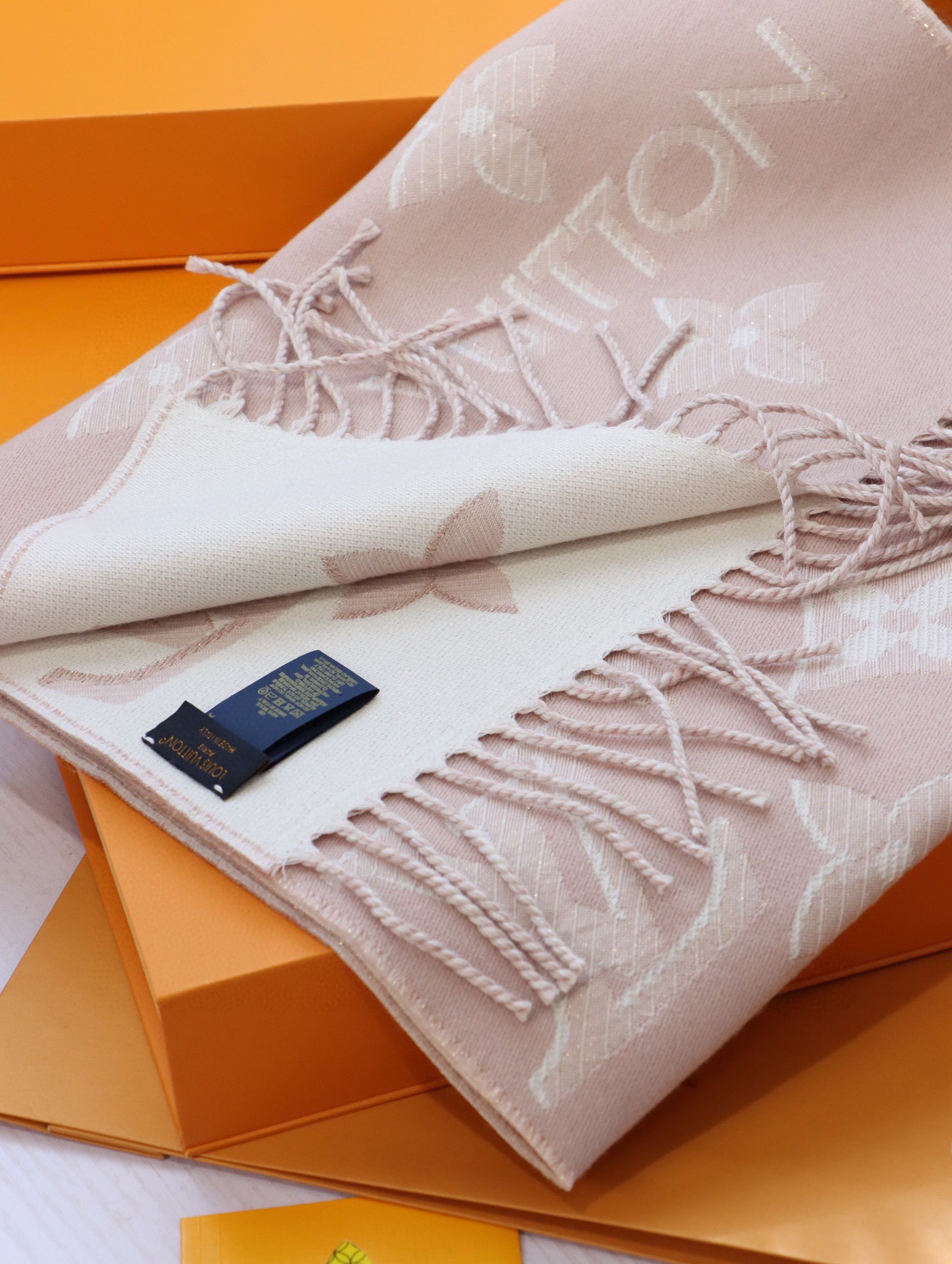 Streetwear Scarf LV 328724 SIZE:32*180cm - vstockx