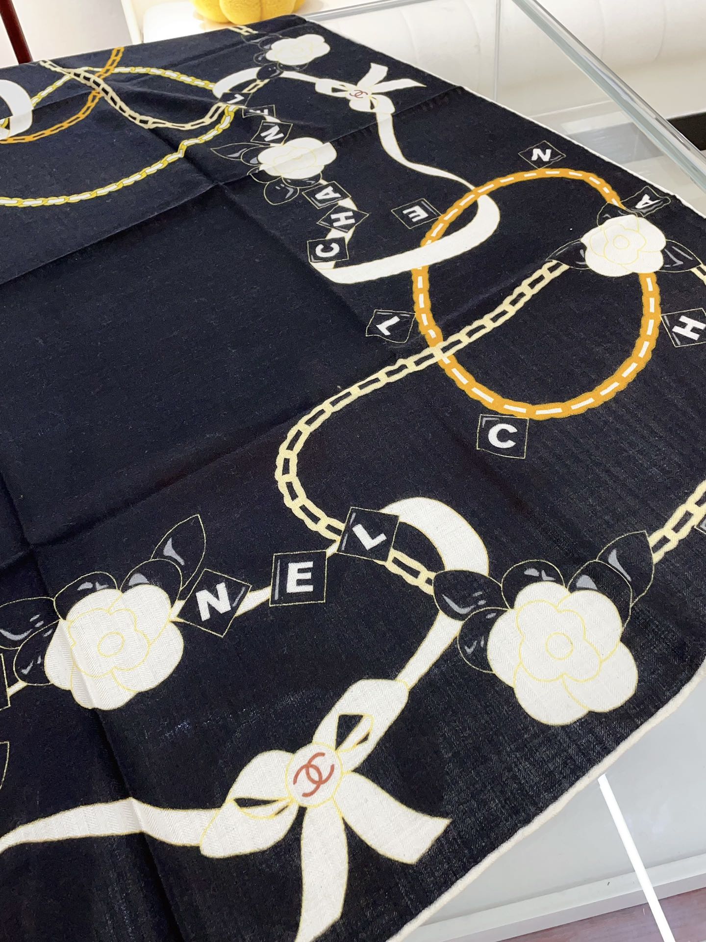 Streetwear Scarf CHANEL 328744 SIZE:140*140cm - vstockx