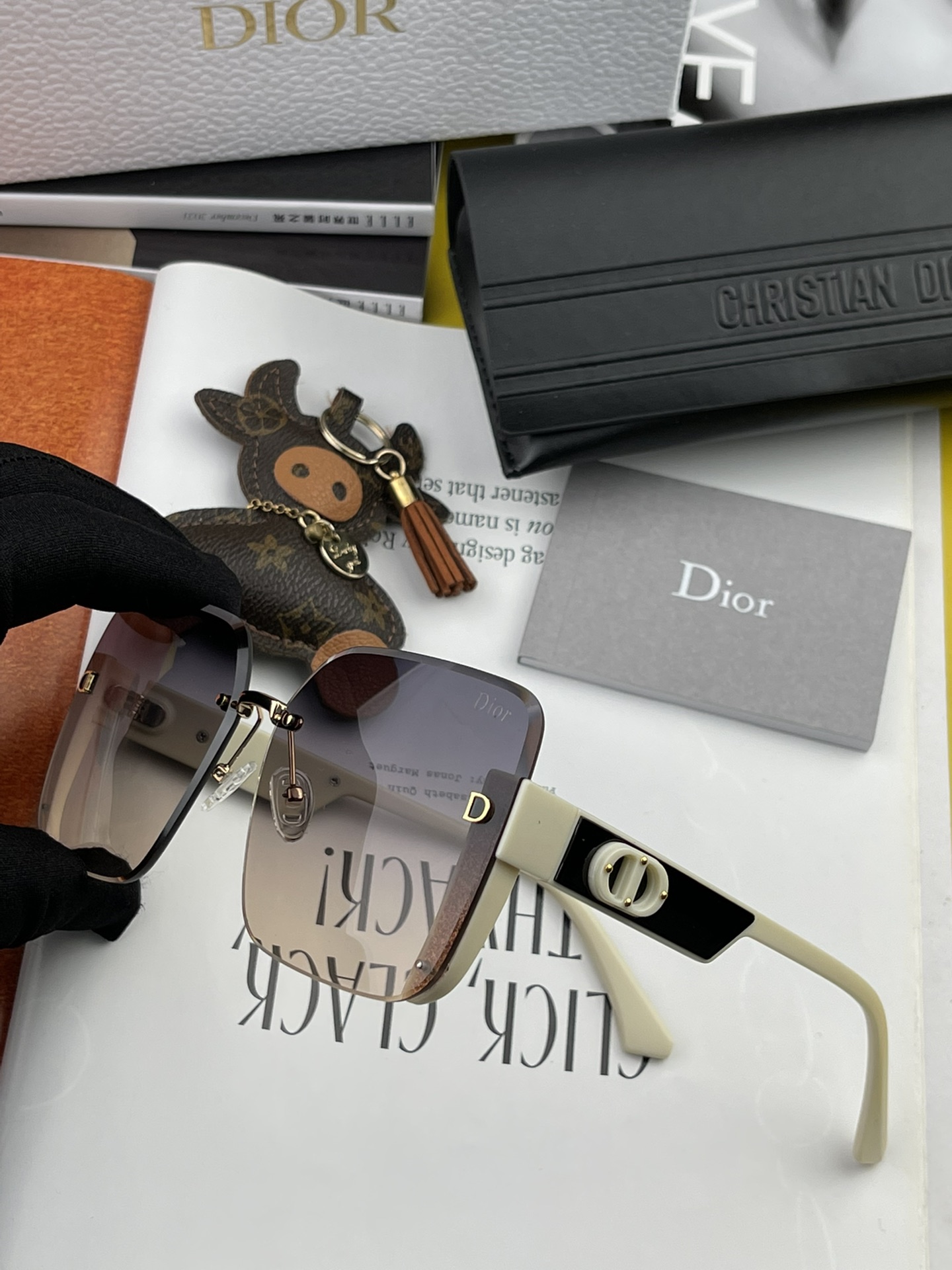 sunglasses Dior CD7971 - vstockx