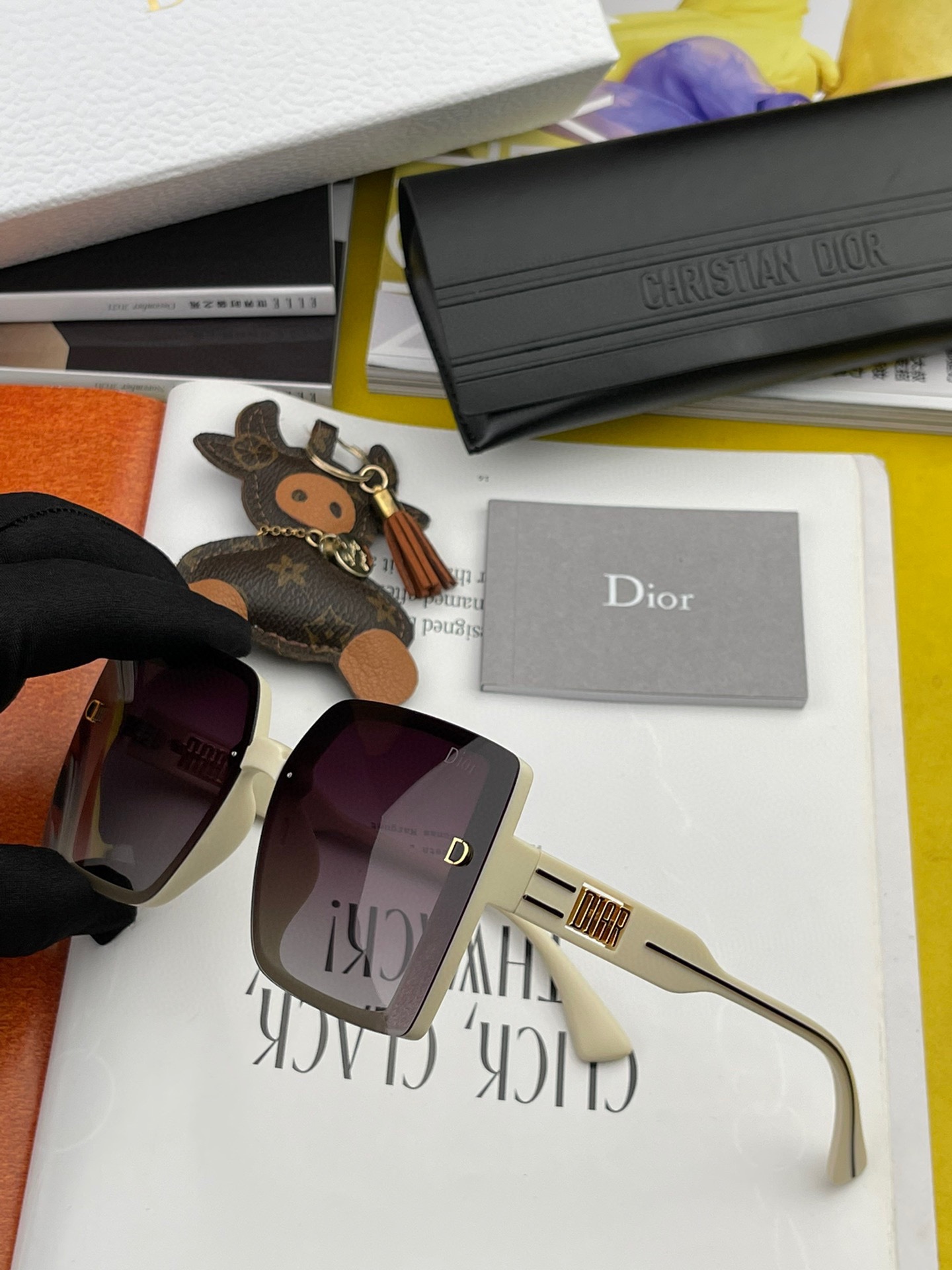 sunglasses Dior D5290 - vstockx