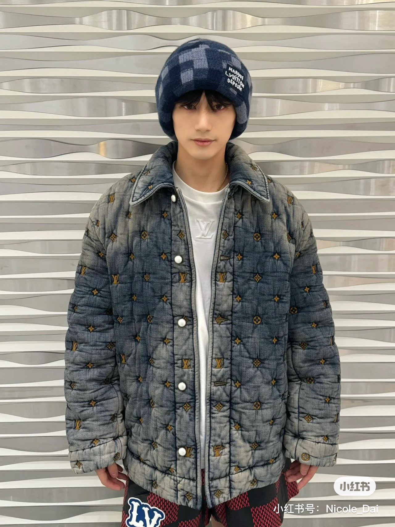 Clothes Louis Vuitton 1329 - vstockx