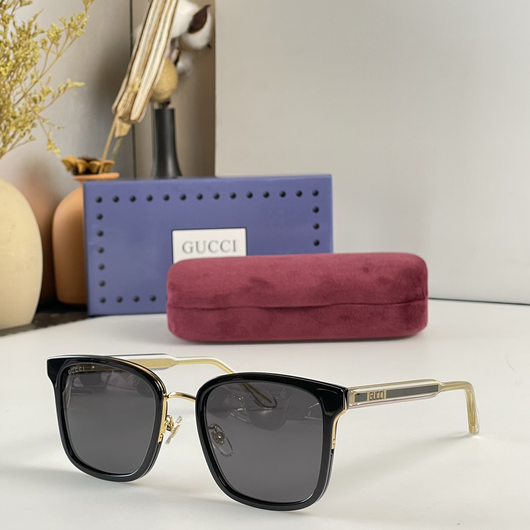 Sunglasses Gucci GG0563S size55 21-150 - vstockx