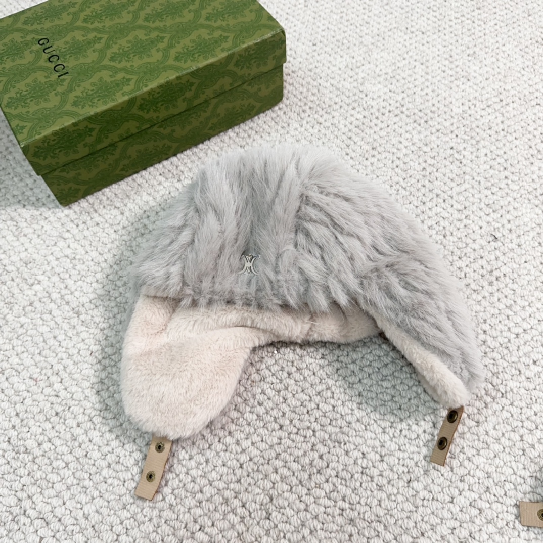 Streetwear Hat Celine 329323 - vstockx