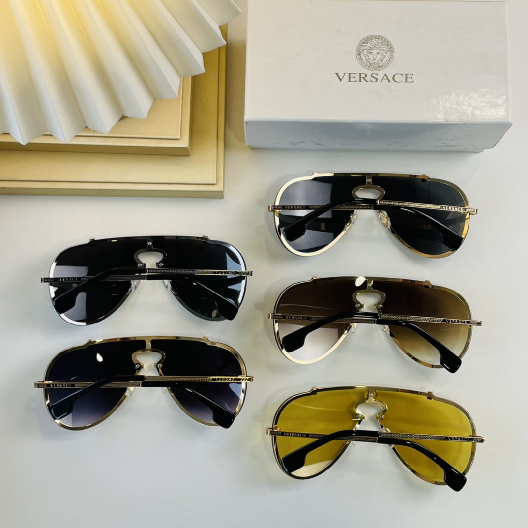 Sunglasses Versace VE2243 size 148��22-145 - vstockx