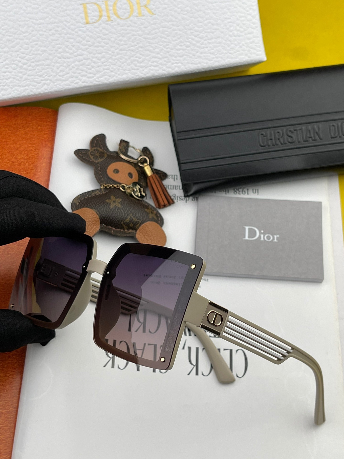 sunglasses Dior D1297 - vstockx
