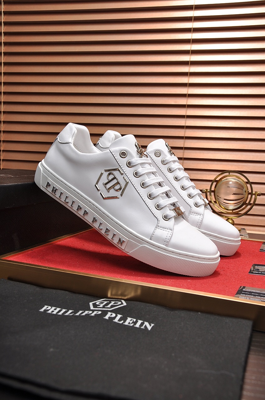 Philipp Plein Low Top Sneakers 34 - vstockx