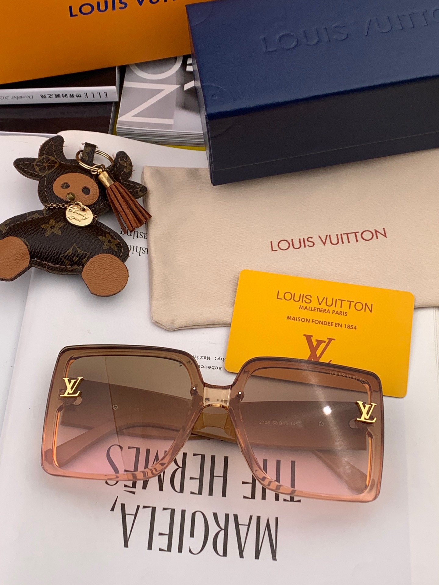 Sunglasses Louis Vuitton L8270 - vstockx