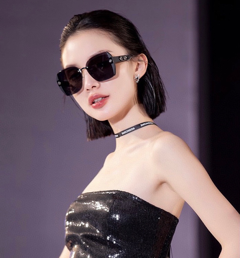 Sunglasses Gucci G0296 - vstockx