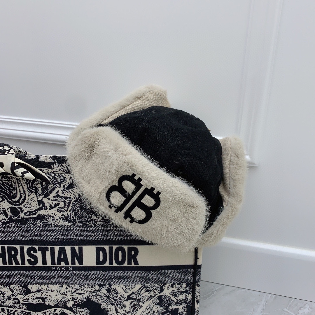 Streetwear Hat balenciaga 328905 - vstockx