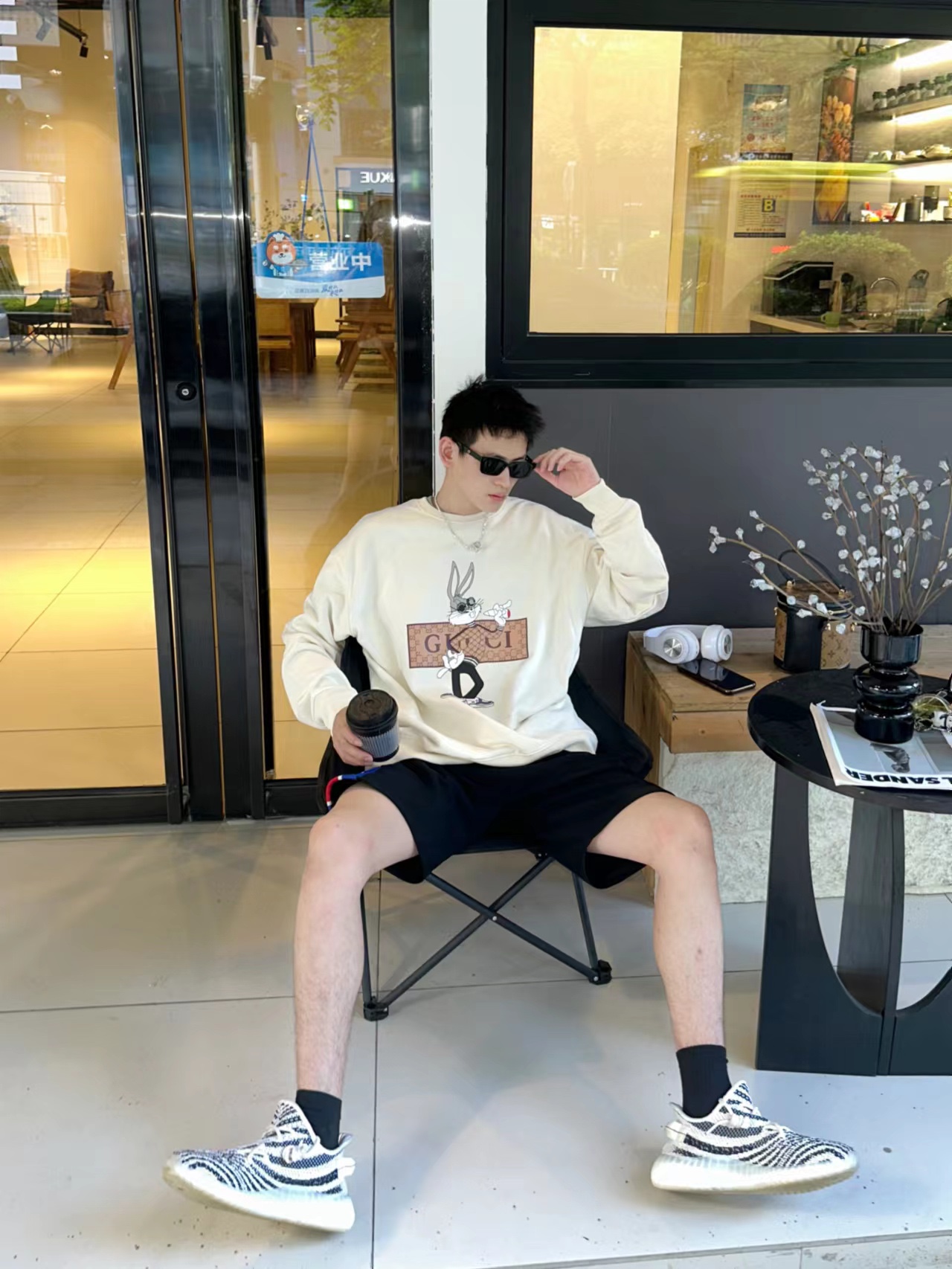 Clothes Gucci 320 - vstockx