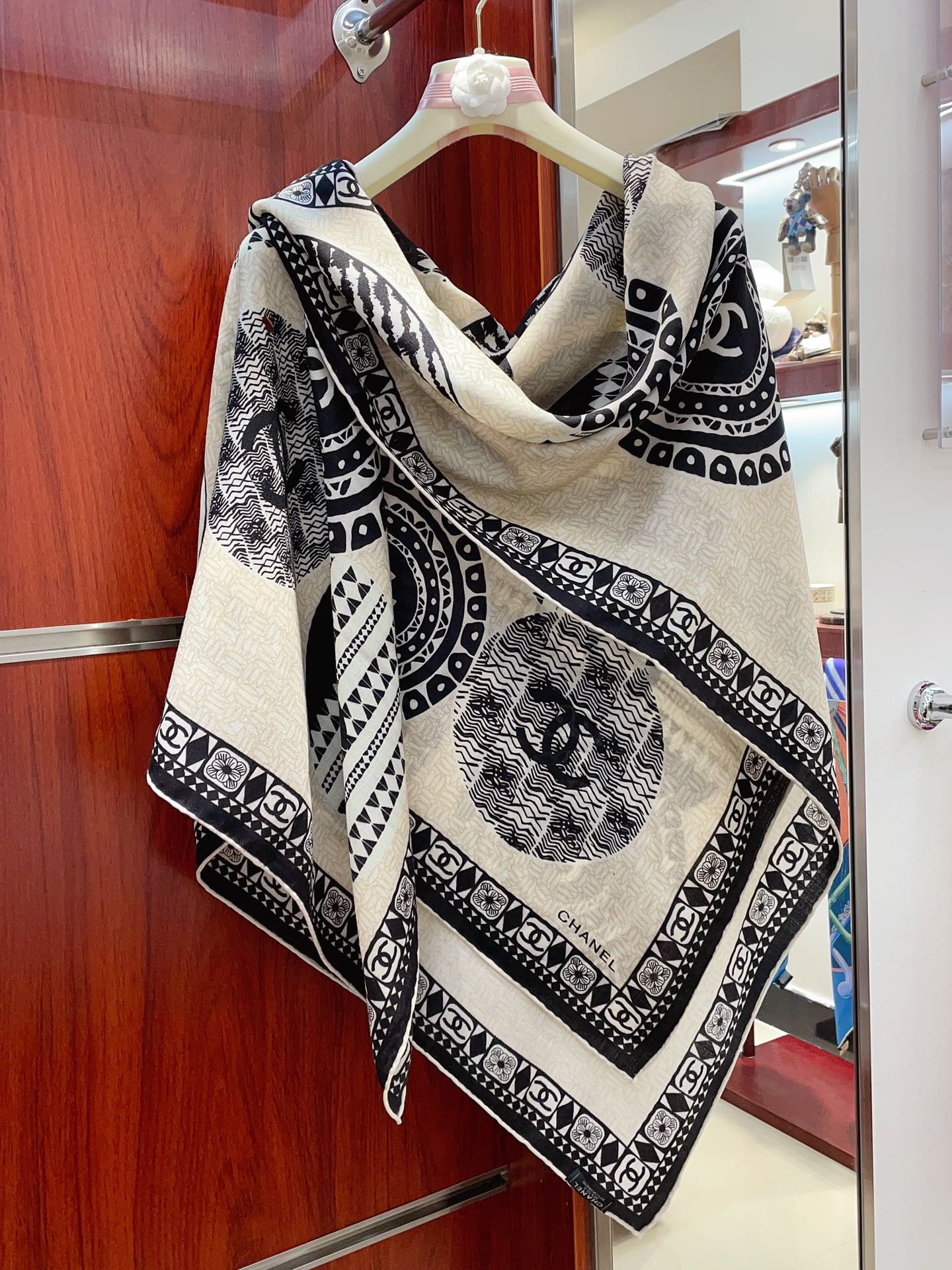 Streetwear Scarf CHANEL 328804 size:140*140cm - vstockx