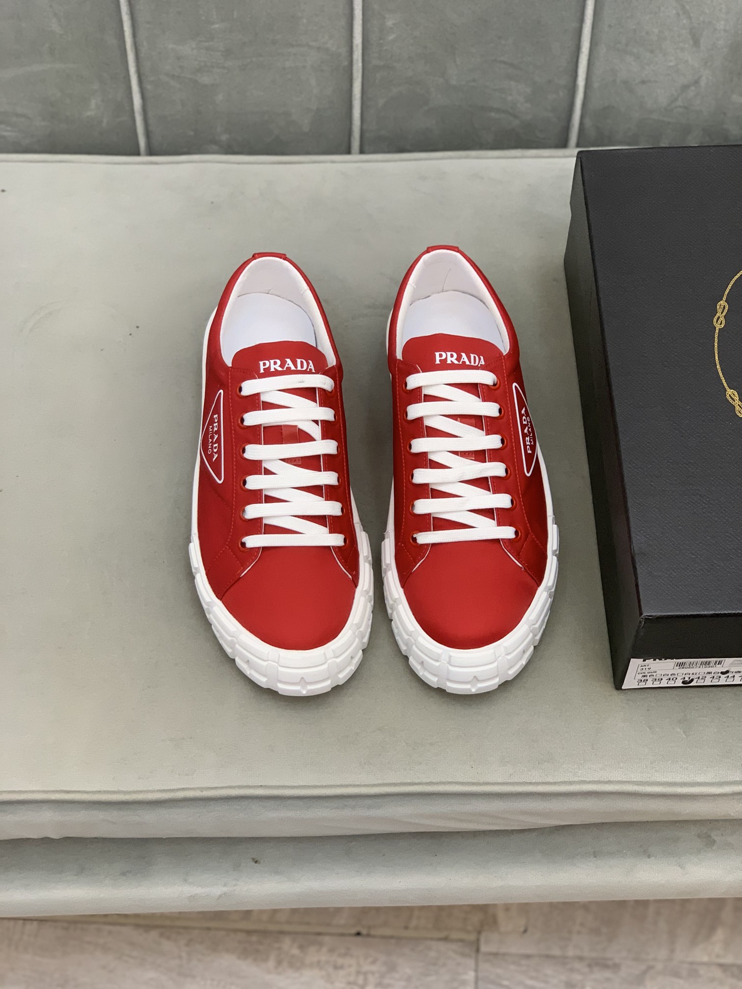 Prada Wheel Cassetta sneaker 7 - vstockx