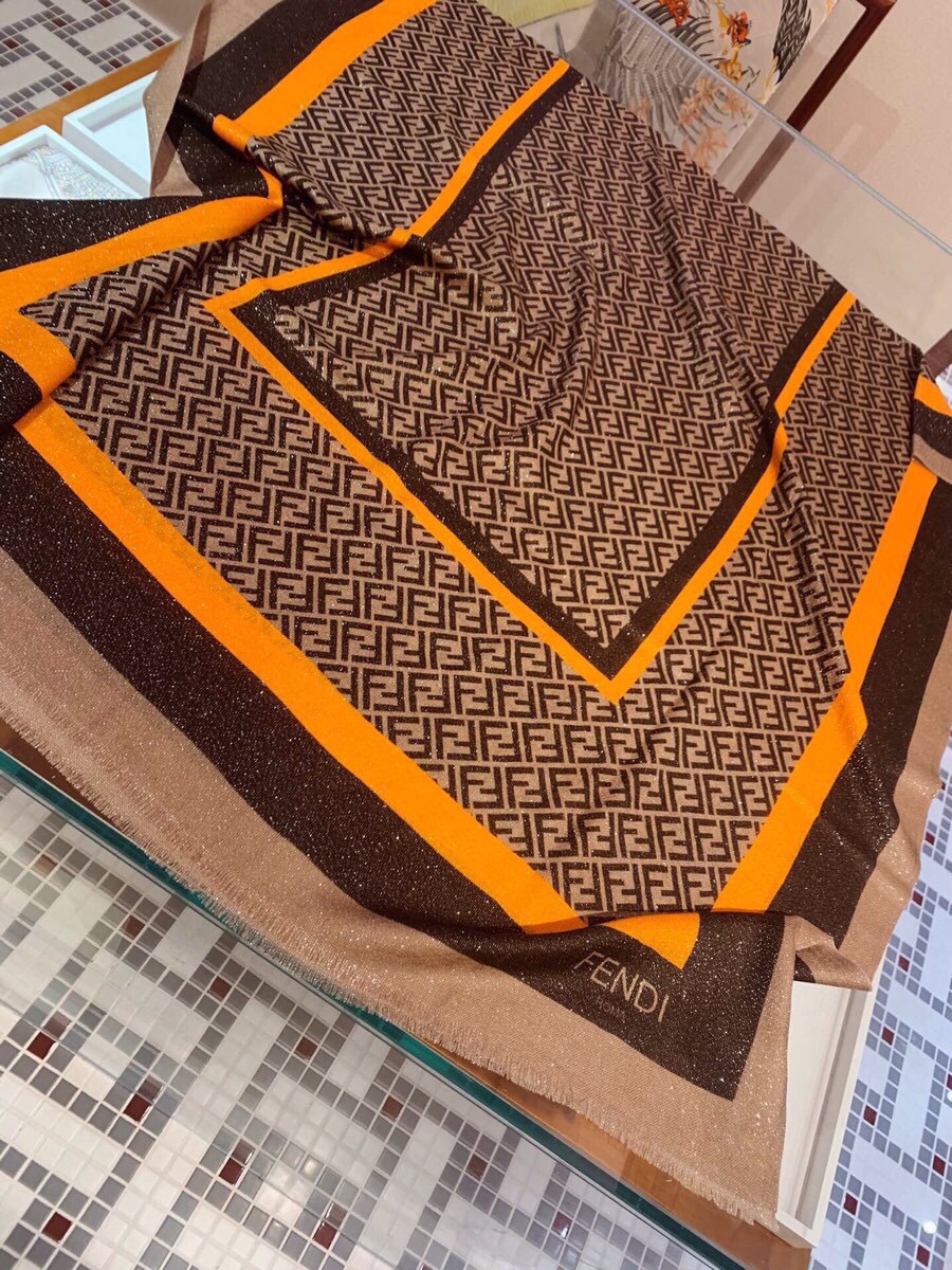 Streetwear Scarf FENDI 329000 SIZE:100*200cm - vstockx