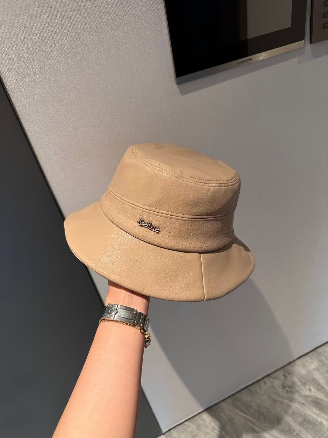 Streetwear Hat Celine 329134 - vstockx