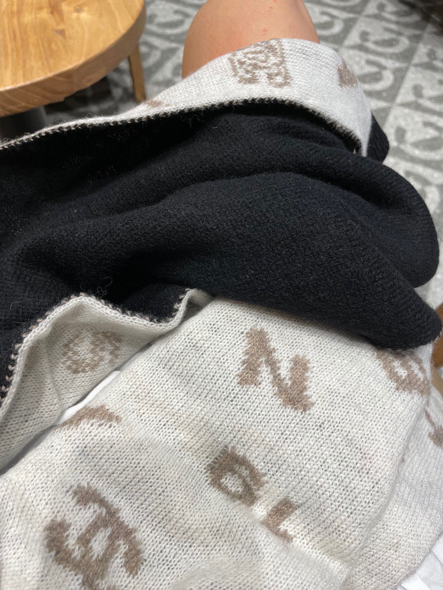 Streetwear Scarf CHANEL 328928 SIZE:35*180cm - vstockx