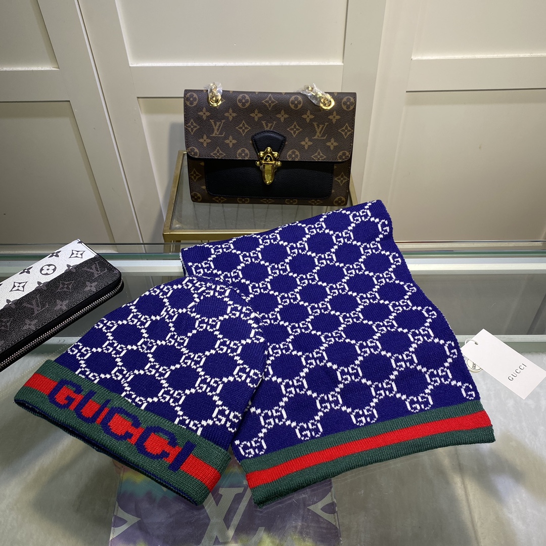 Hat & Scarf Gucci 1 - vstockx