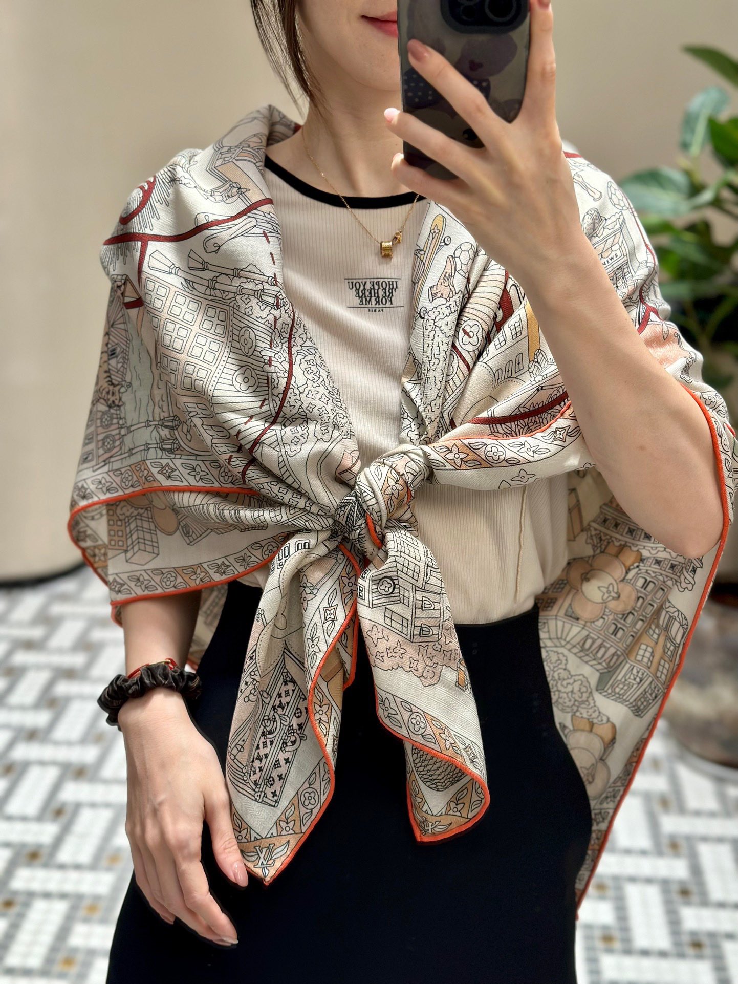 Streetwear Scarf LV 328994 SIZE:140*140cm - vstockx