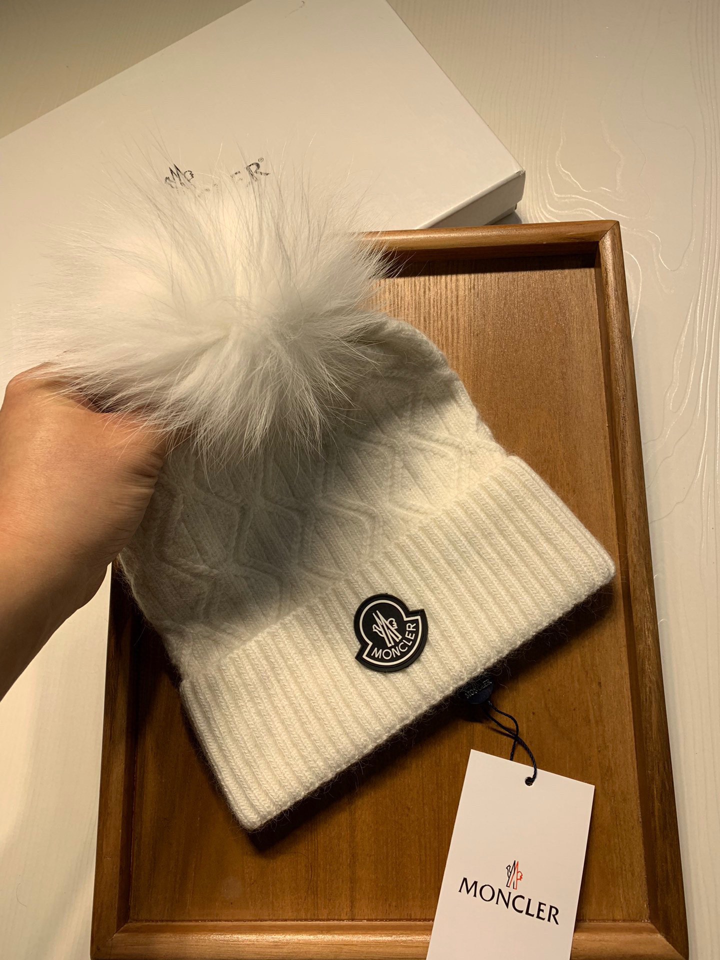 Hat Moncler 4 - vstockx