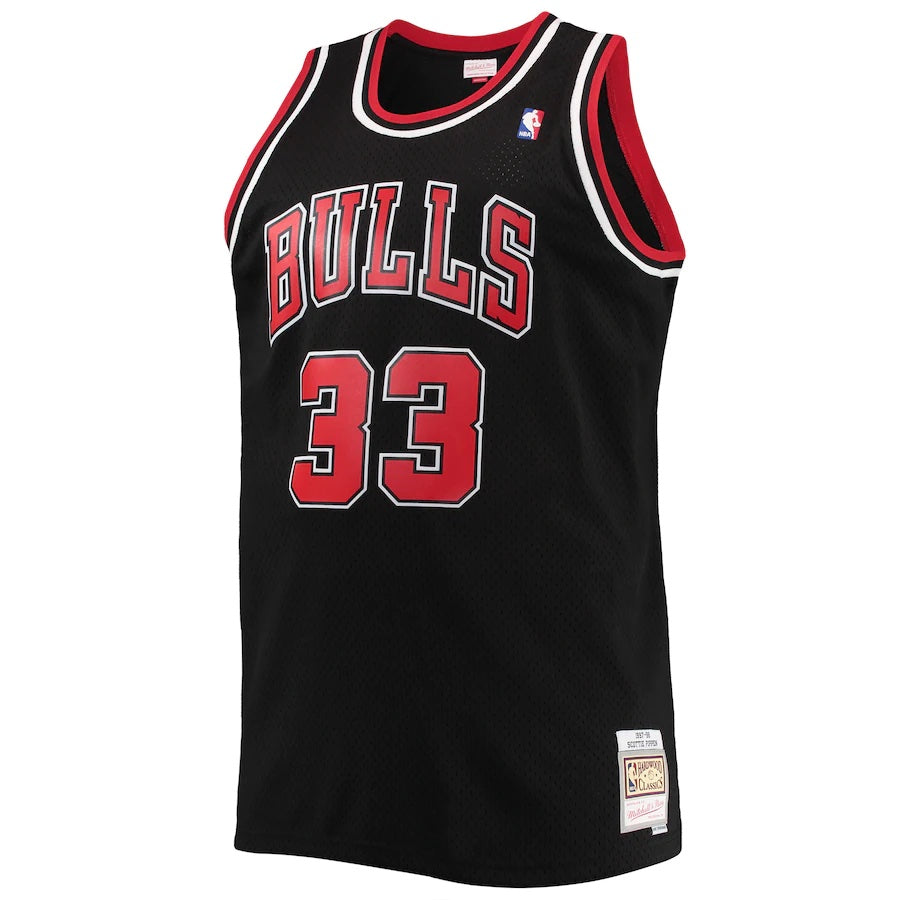 Scottie Pippen Chicago Bulls 1997 NBA Swingman Alternate Jersey - vstockx