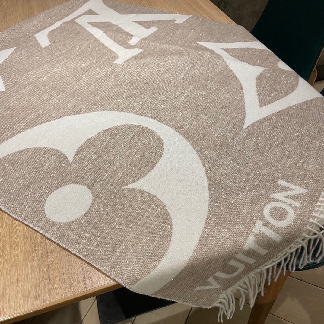 Streetwear Hat LV 329125 - vstockx