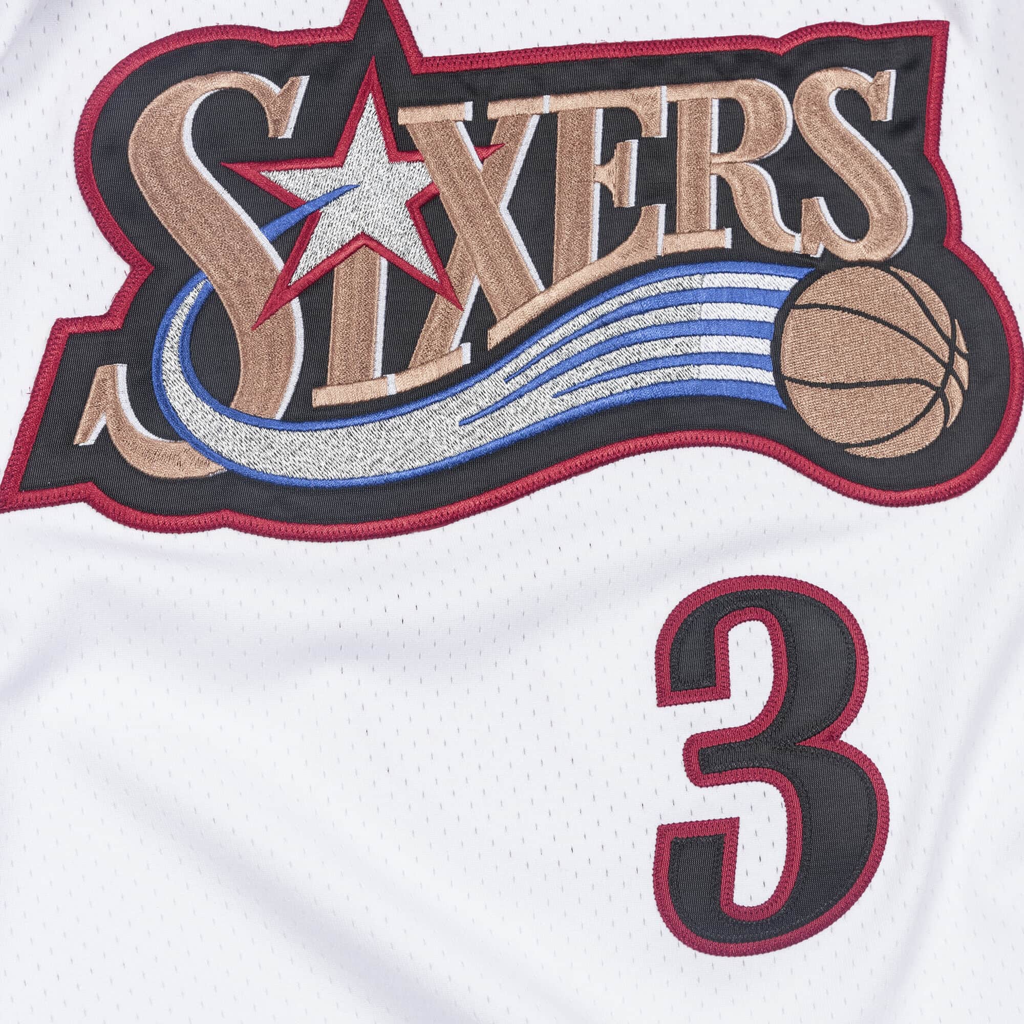 Allen Iverson 1997-98 Philadelphia 76ers Home Authentic Jersey - vstockx