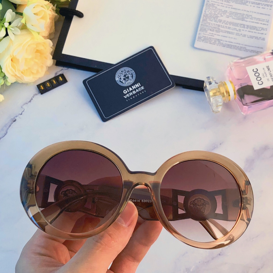 Sunglasses Versace 1 - vstockx