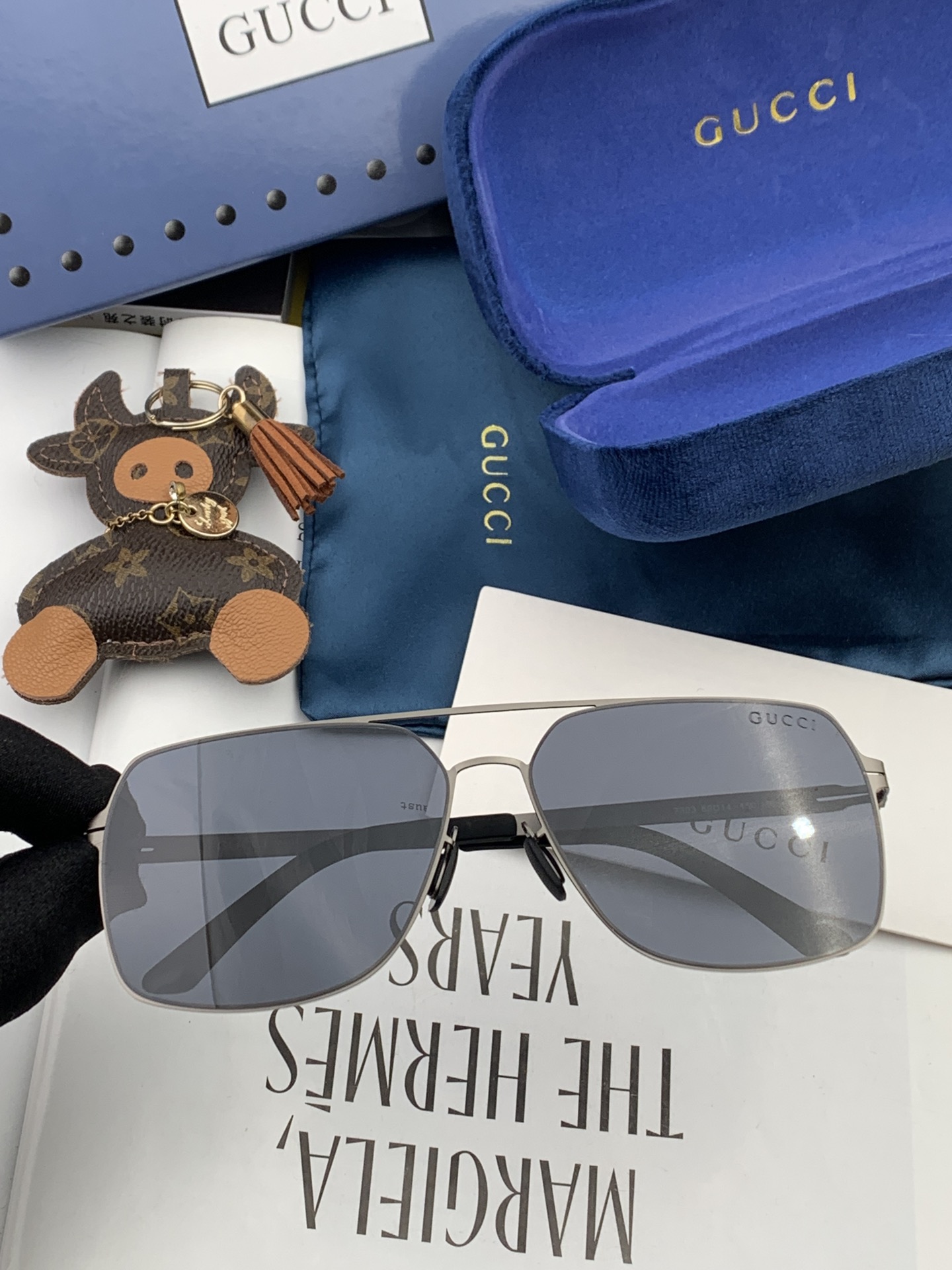 Sunglasses Gucci G3730 - vstockx