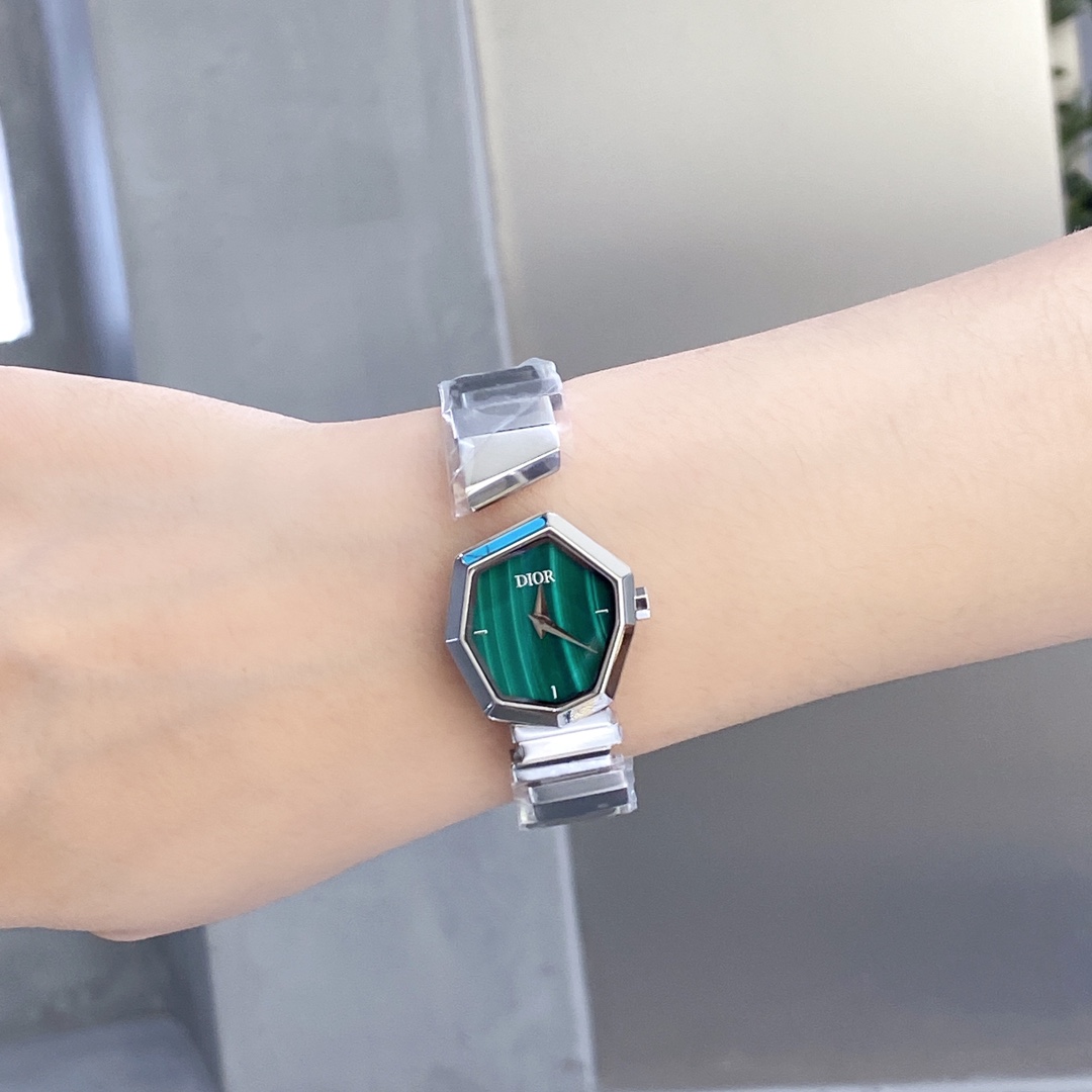 Watches Dior 323417 size:26*32 mm - vstockx