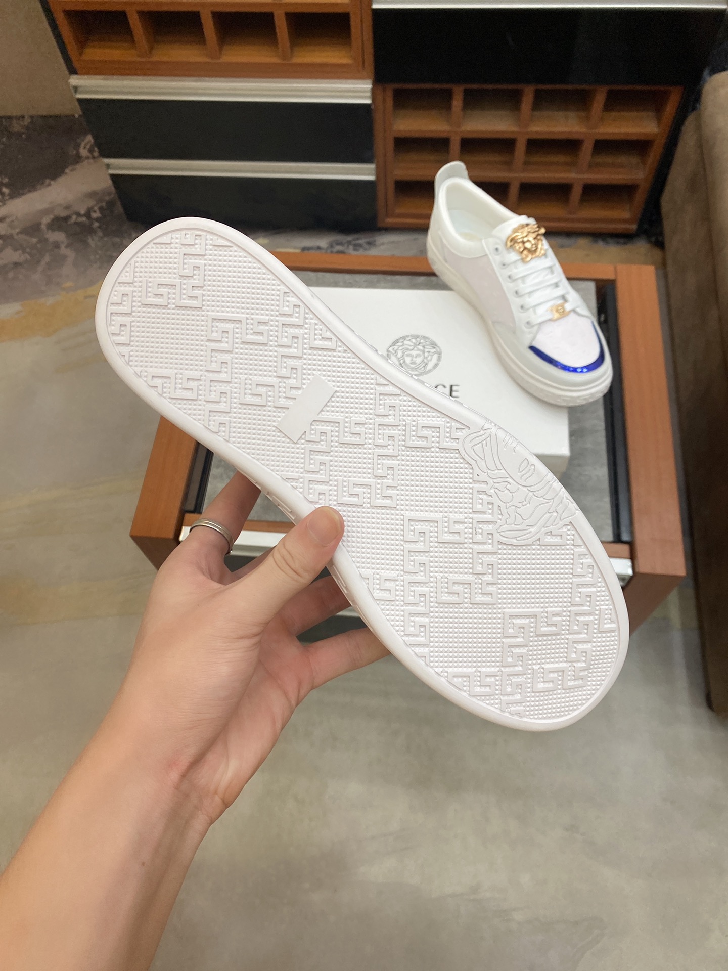 Versace Greca Sneaker 12 - vstockx