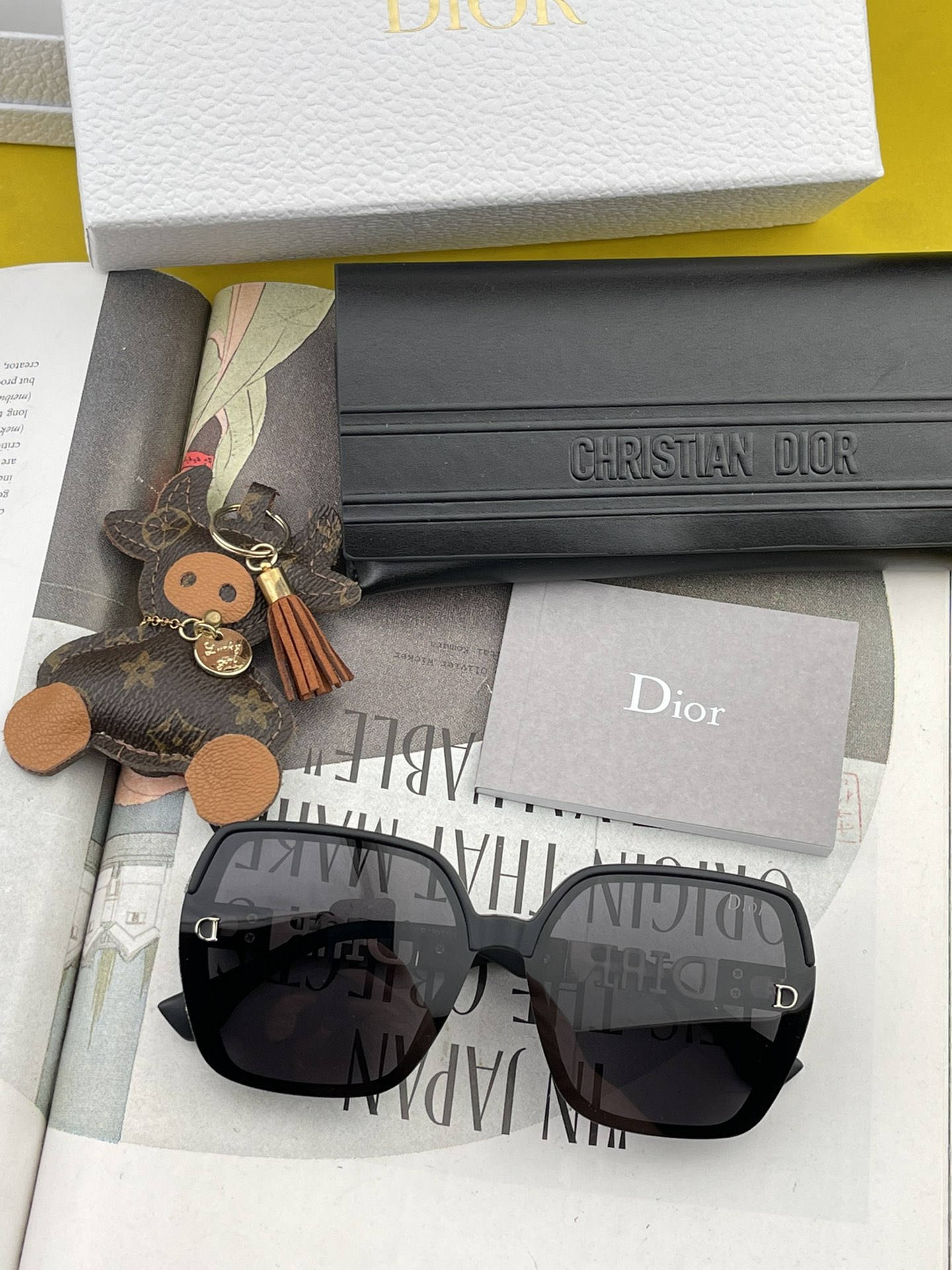sunglasses Dior D6291 - vstockx