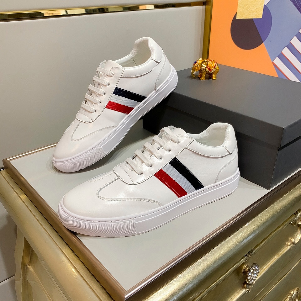 Thom Browne Low Top Sneaker 17 - vstockx