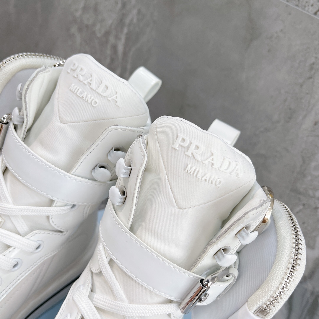 Prada Boots Women 30 - vstockx