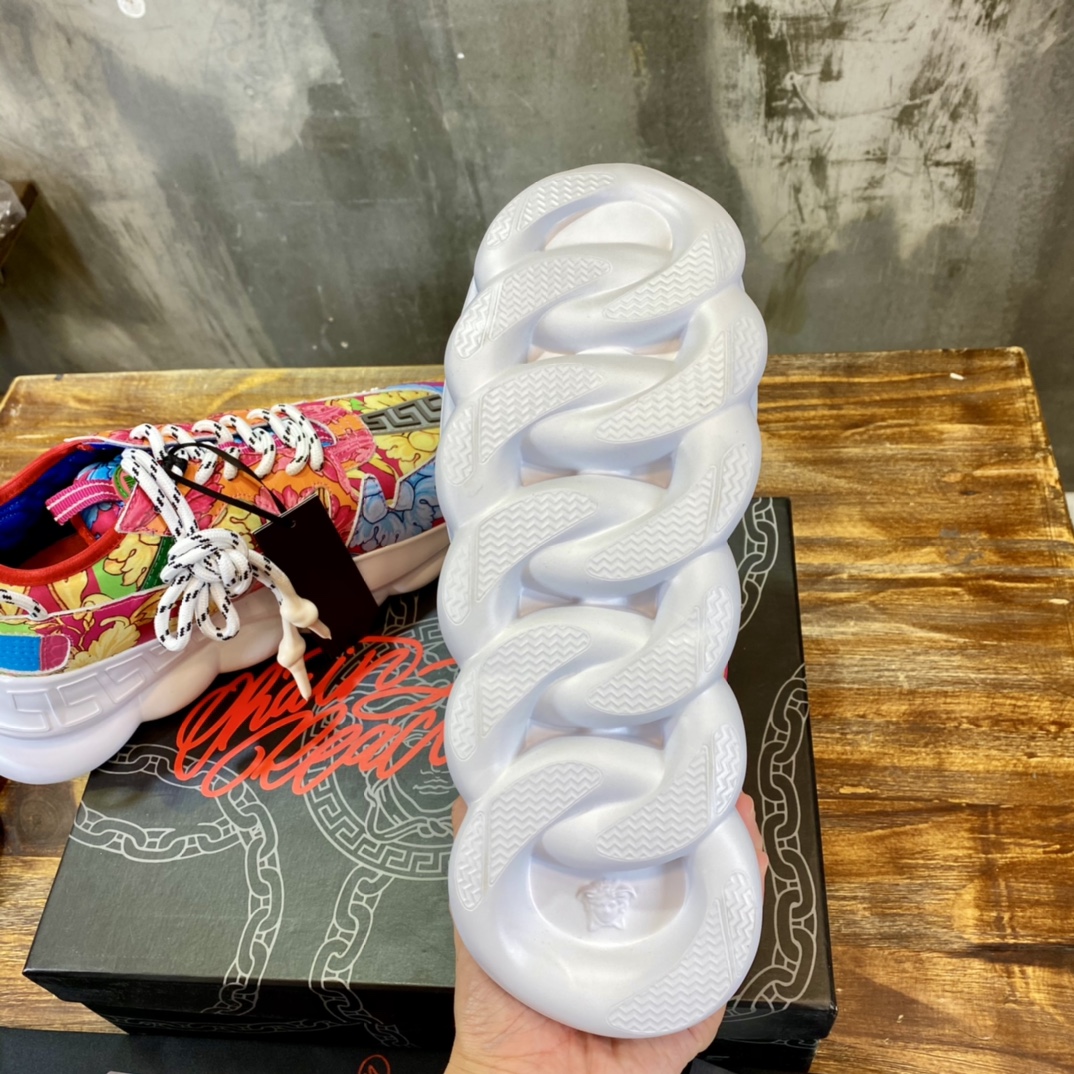 Versace Chain Reaction Sneaker 8 - vstockx
