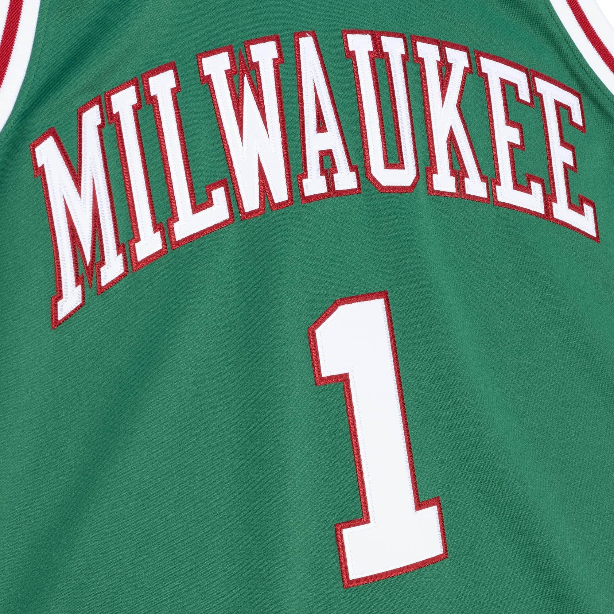 Authentic Oscar Robertson Milwaukee Bucks 1970-71 Jersey - vstockx