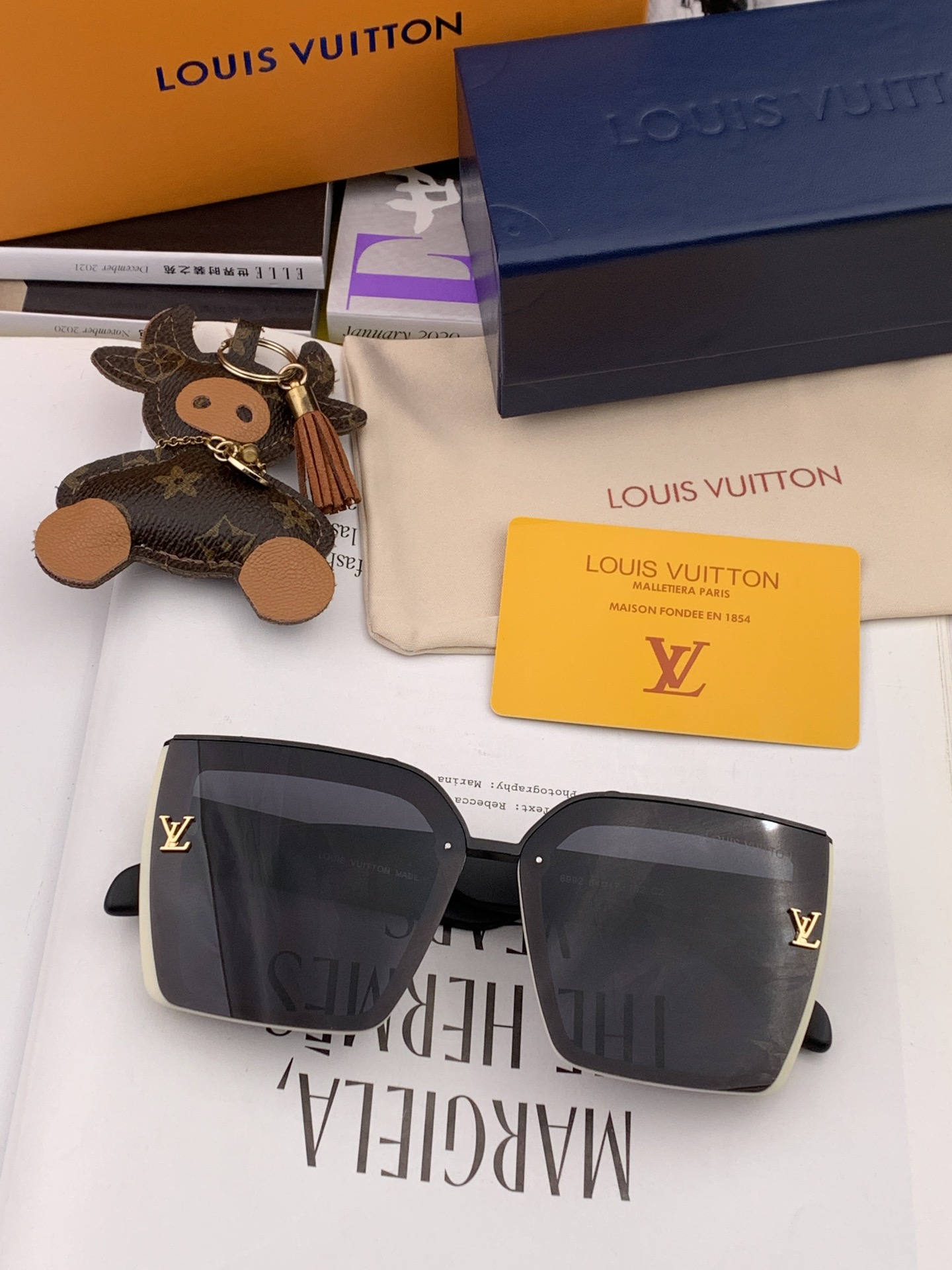 Sunglasses LOUIS VUITTON L2899 - vstockx