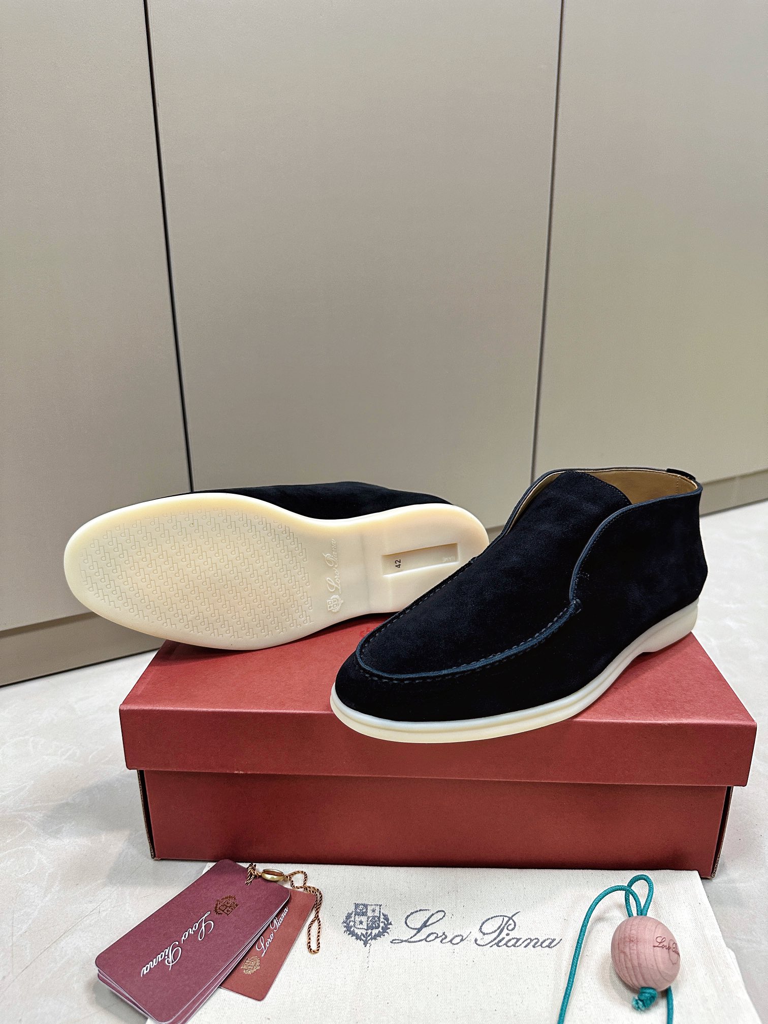 Loro Piana shoes 214 - vstockx