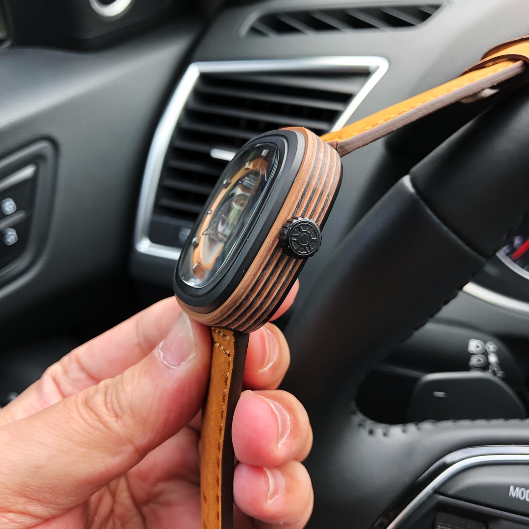 Watches Seven Friday 322811 size:47*13 mm - vstockx