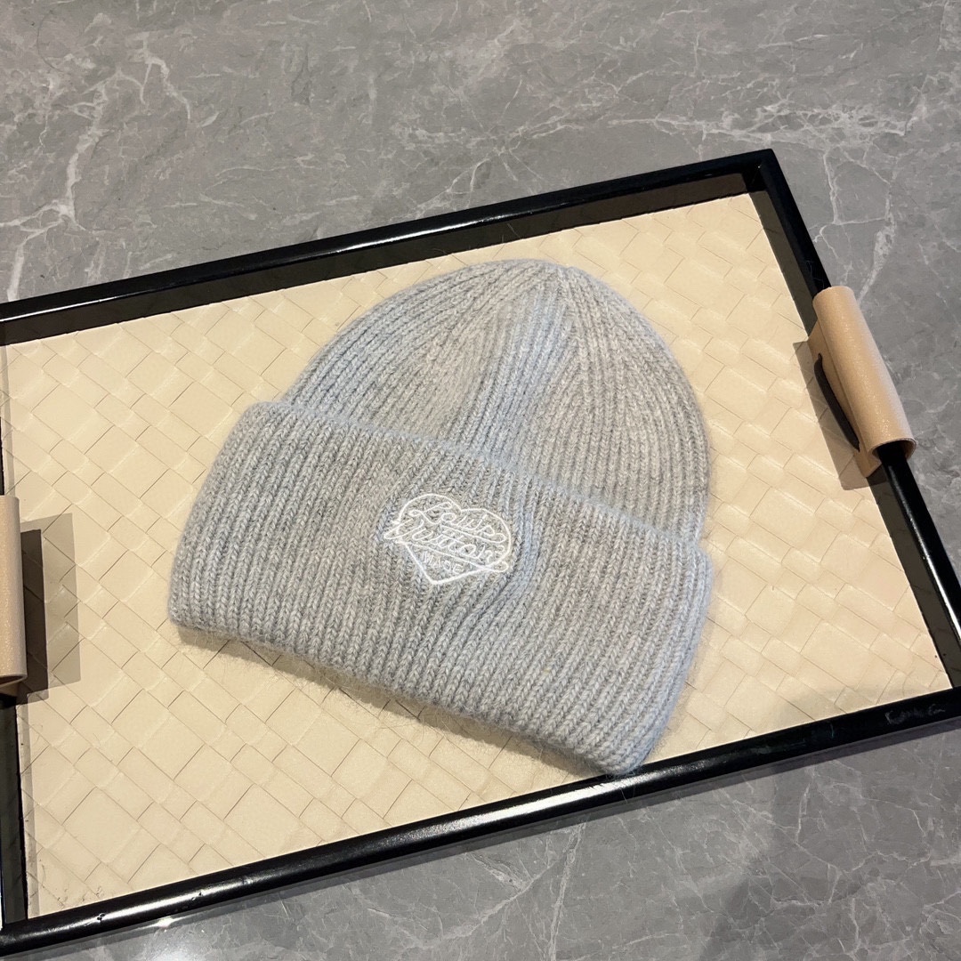 Streetwear Hat LV 329199 - vstockx