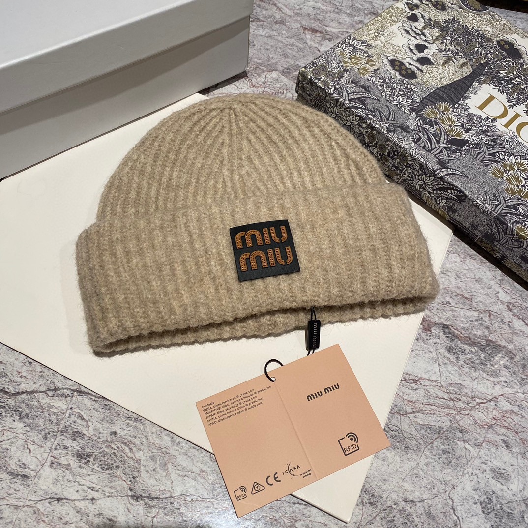 Streetwear Hat Miu 328908 - vstockx