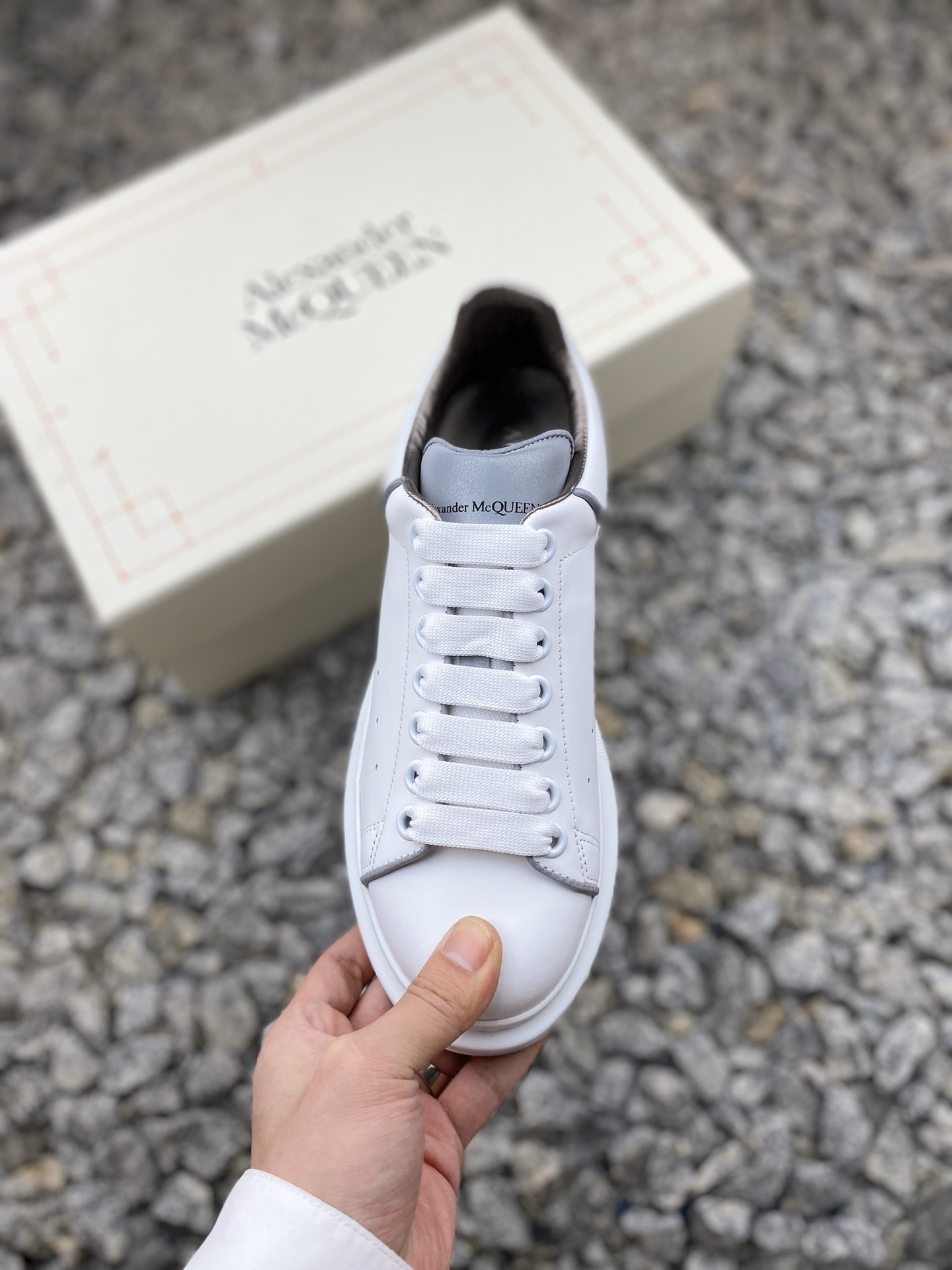 Alexander McQueen Oversized Reflective White - vstockx