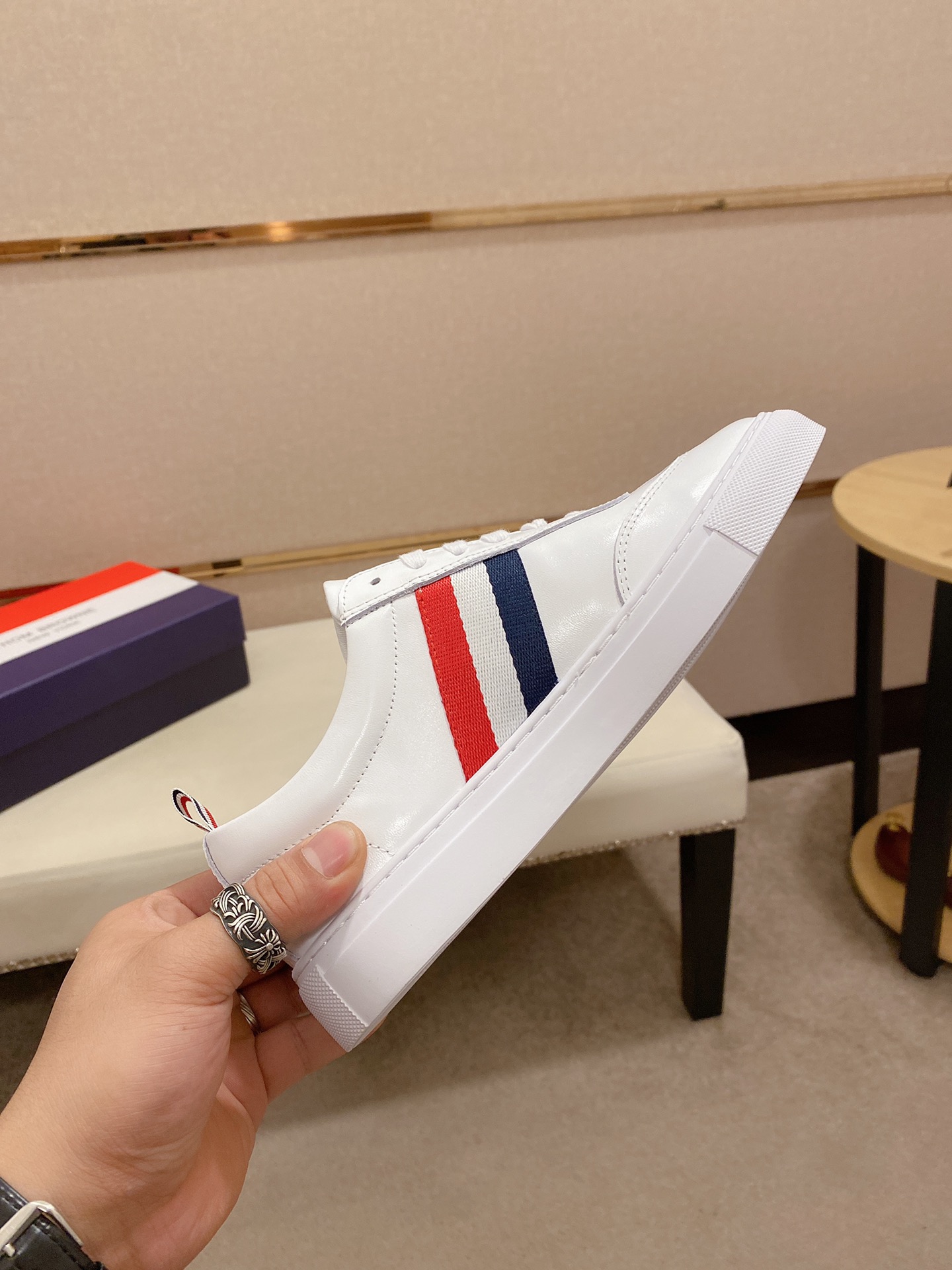 Thom Browne Low Top Sneaker 5 - vstockx