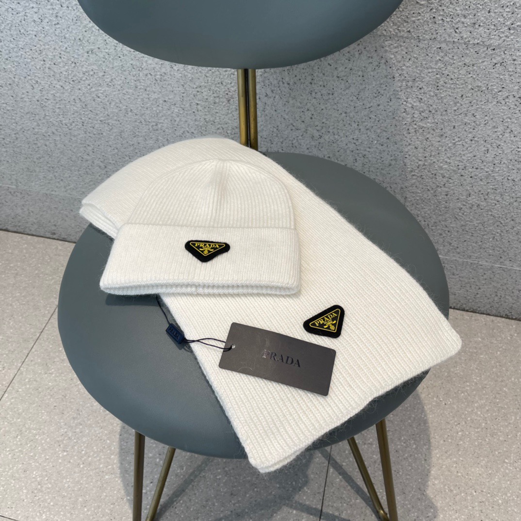 Hat & Scarf Prada 4 - vstockx